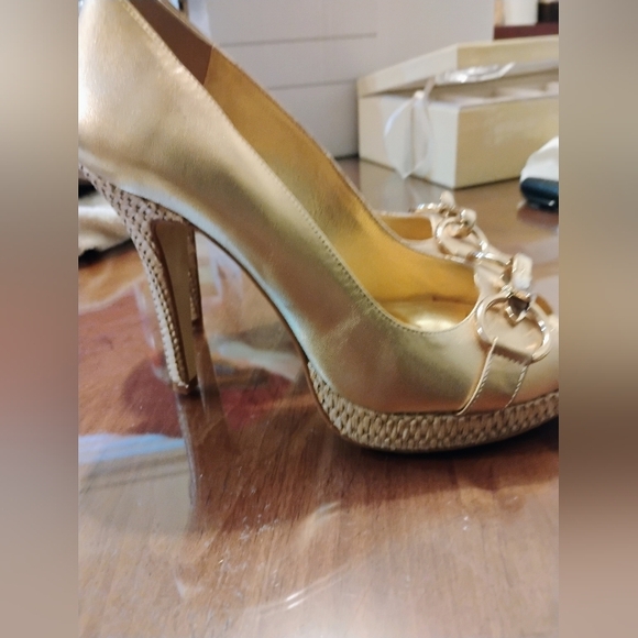 Boston Proper Gold Women's Heels - Picture 2 of 7